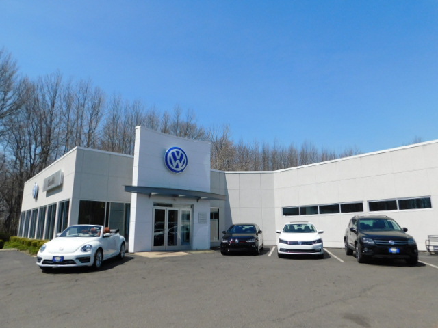 World Volkswagen of Neptune in Tinton Falls, NJ 07753
