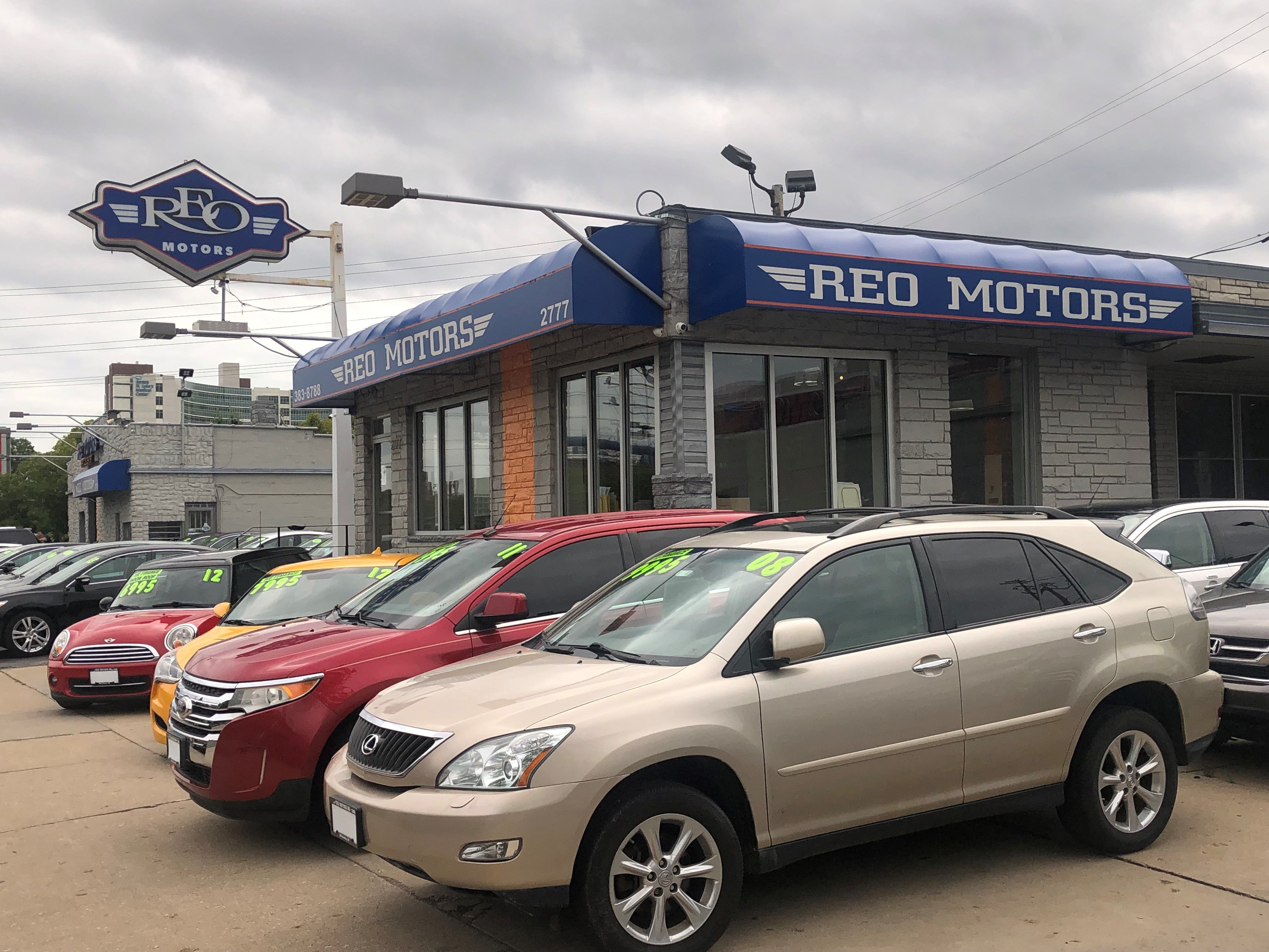 Reo Motors in Milwaukee, WI 53215
