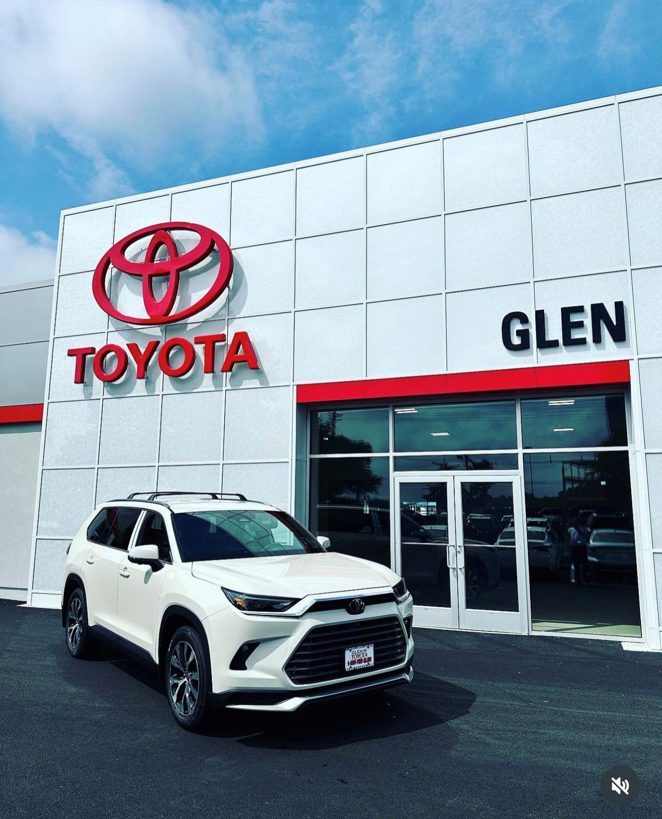 Glen Toyota in Fair Lawn, NJ 07410