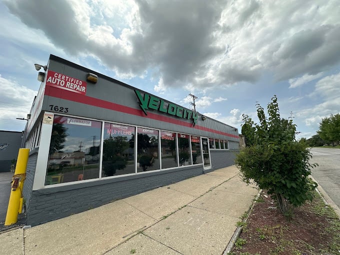 Velocity Auto Repair - Hampton | Milwaukee, WI 53218
