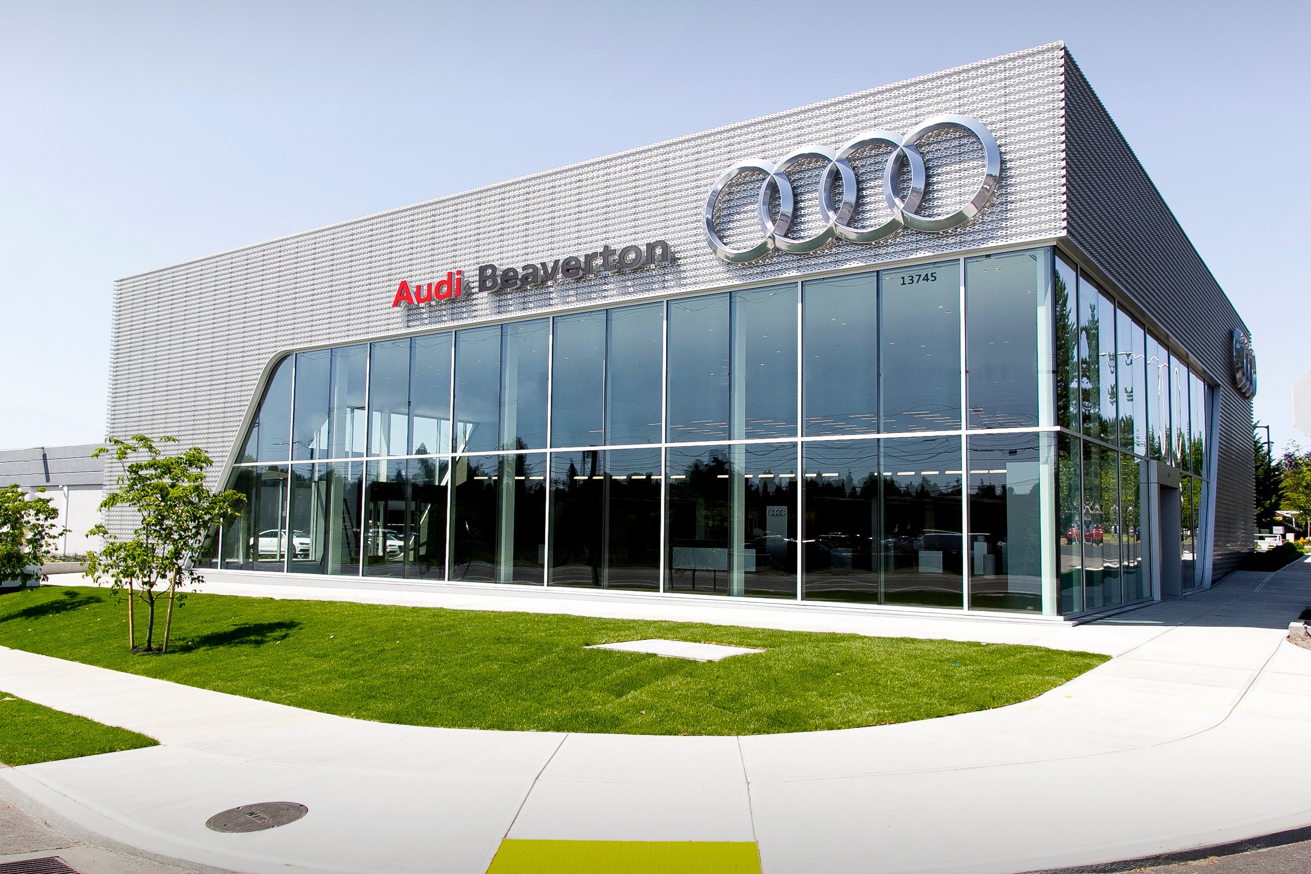 Audi Beaverton in Beaverton, OR 97005