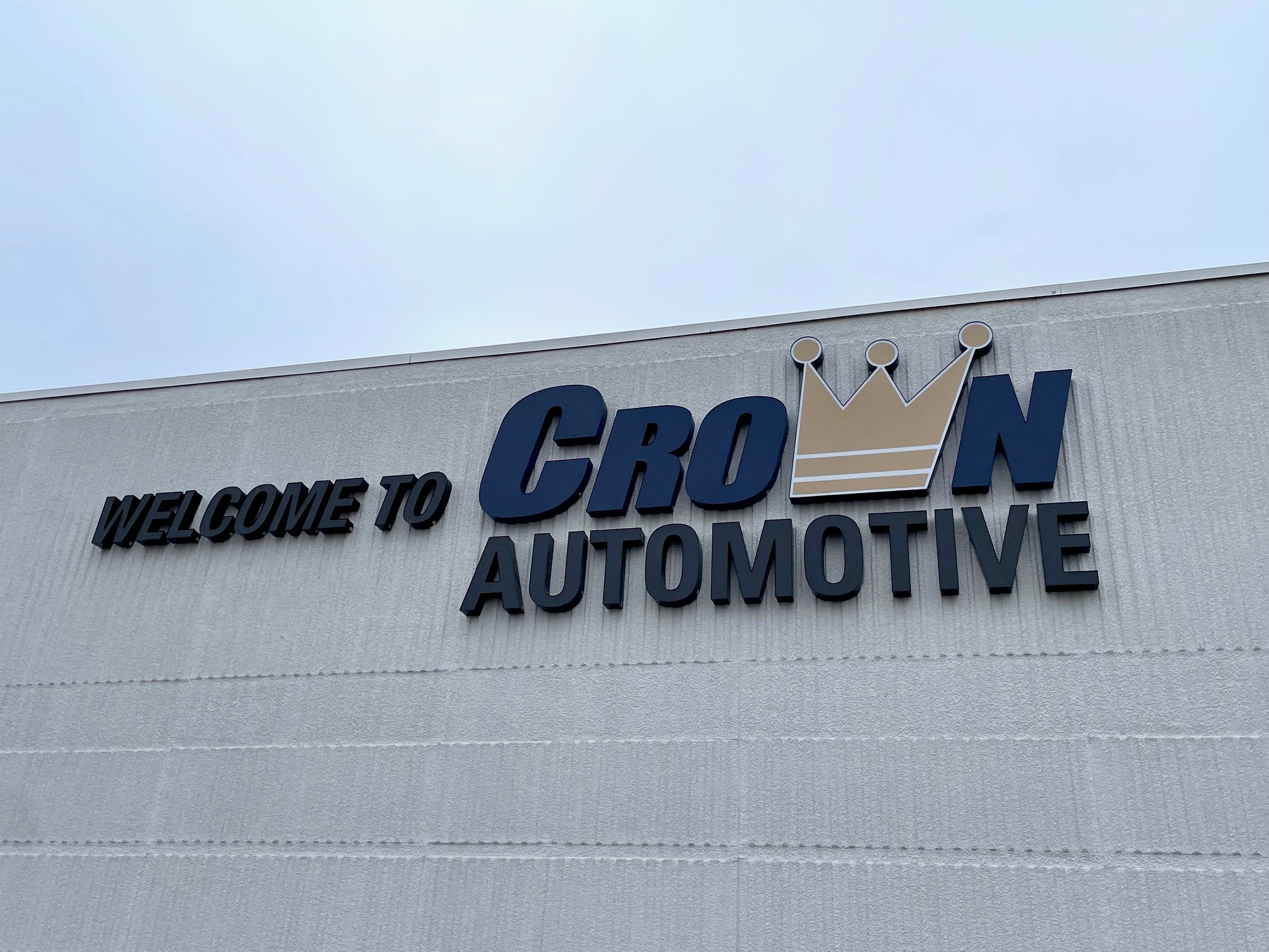 Crown Volkswagen in Lawrence, KS 66046