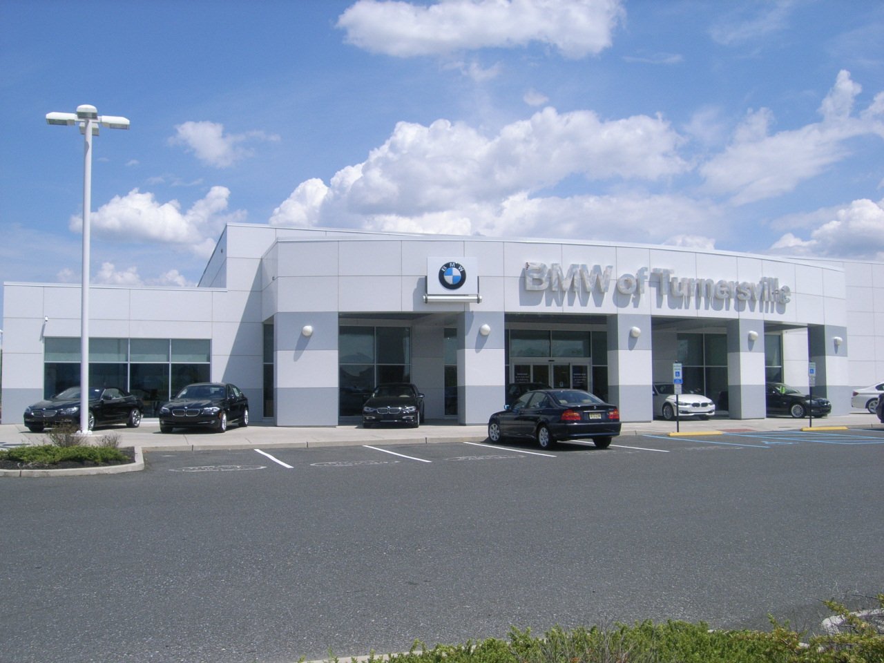 BMW of Turnersville in Turnersville, NJ 08012