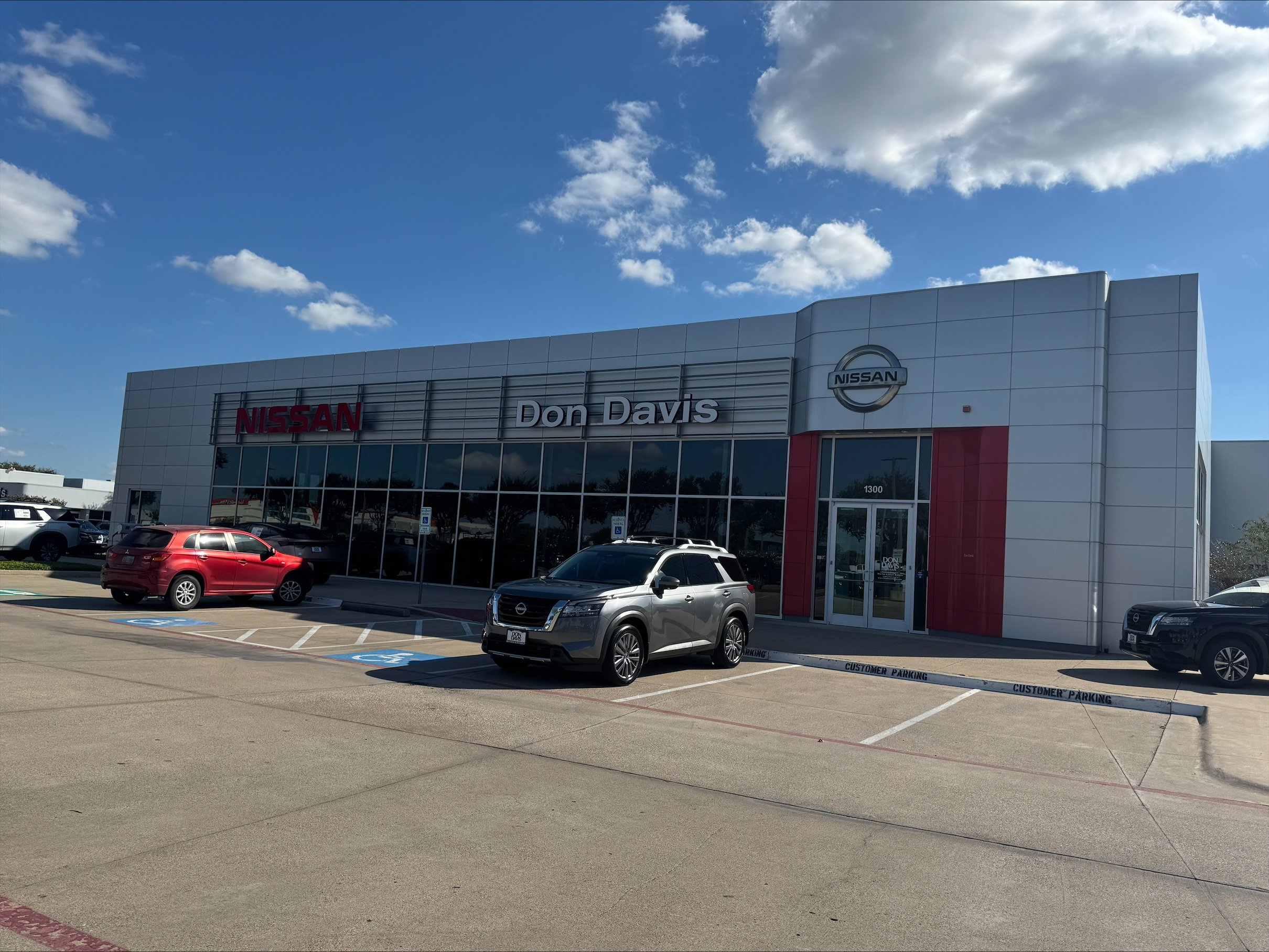 Don Davis Nissan in Arlington, TX 76018