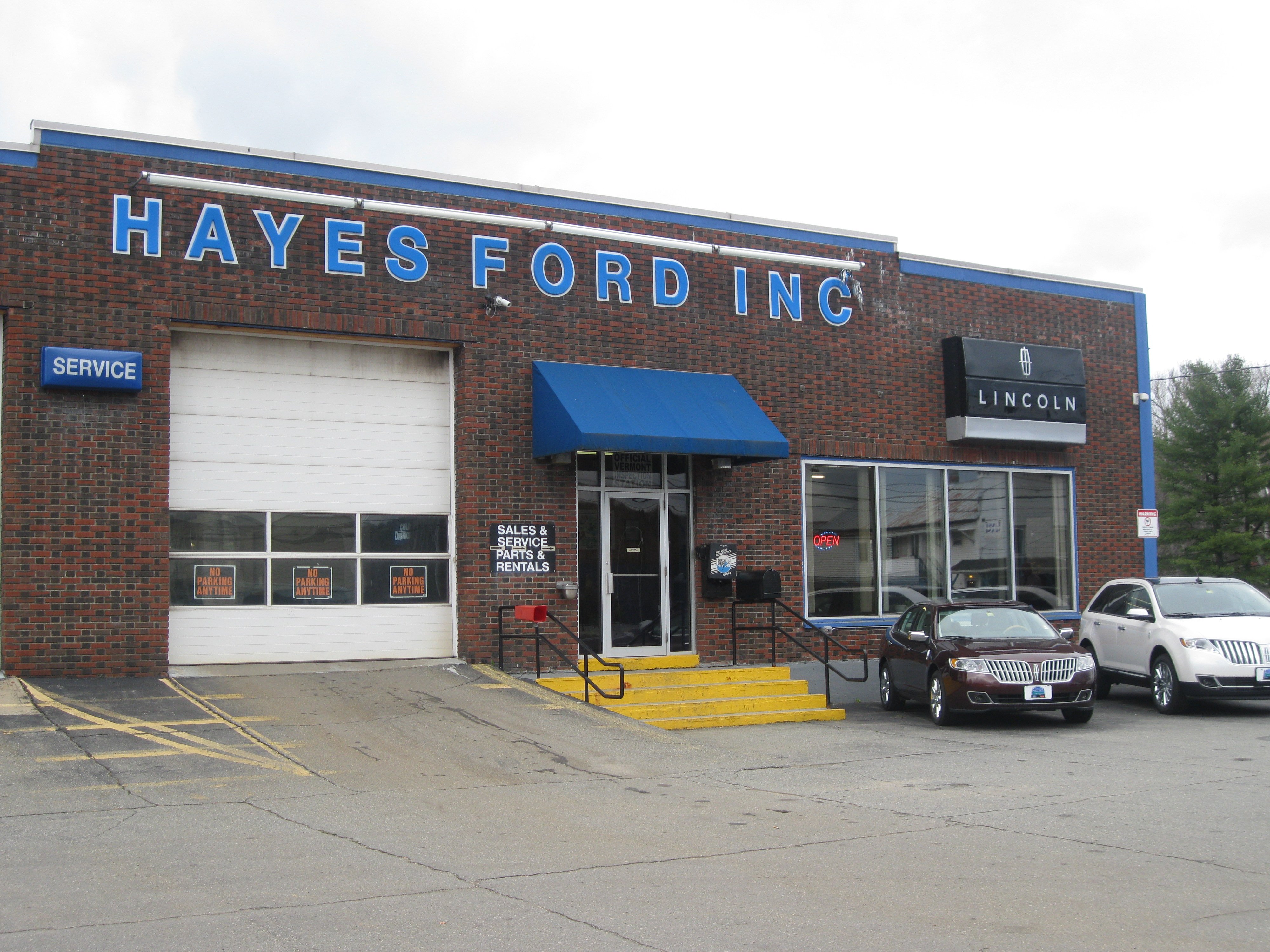 Hayes Ford Lincoln in Newport, VT 05855