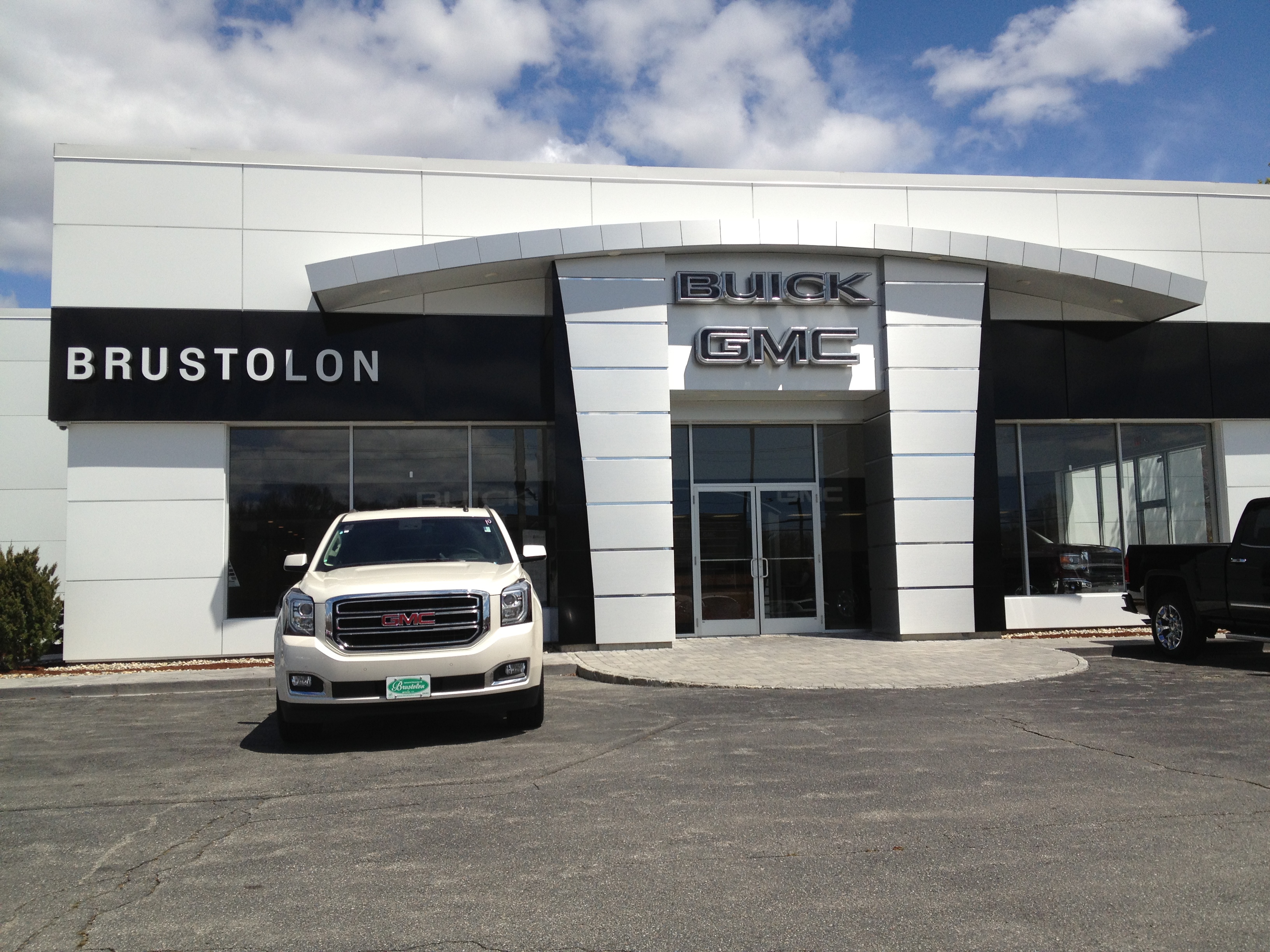 Brustolon Buick GMC Inc. in Groton, CT 06355