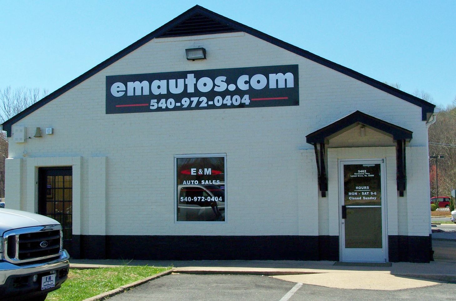 E & M Auto Sales in Locust Grove, VA 22508
