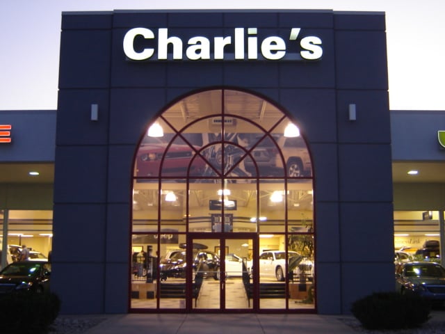 Charlie's Dodge Chrysler Jeep in Maumee, OH 43537