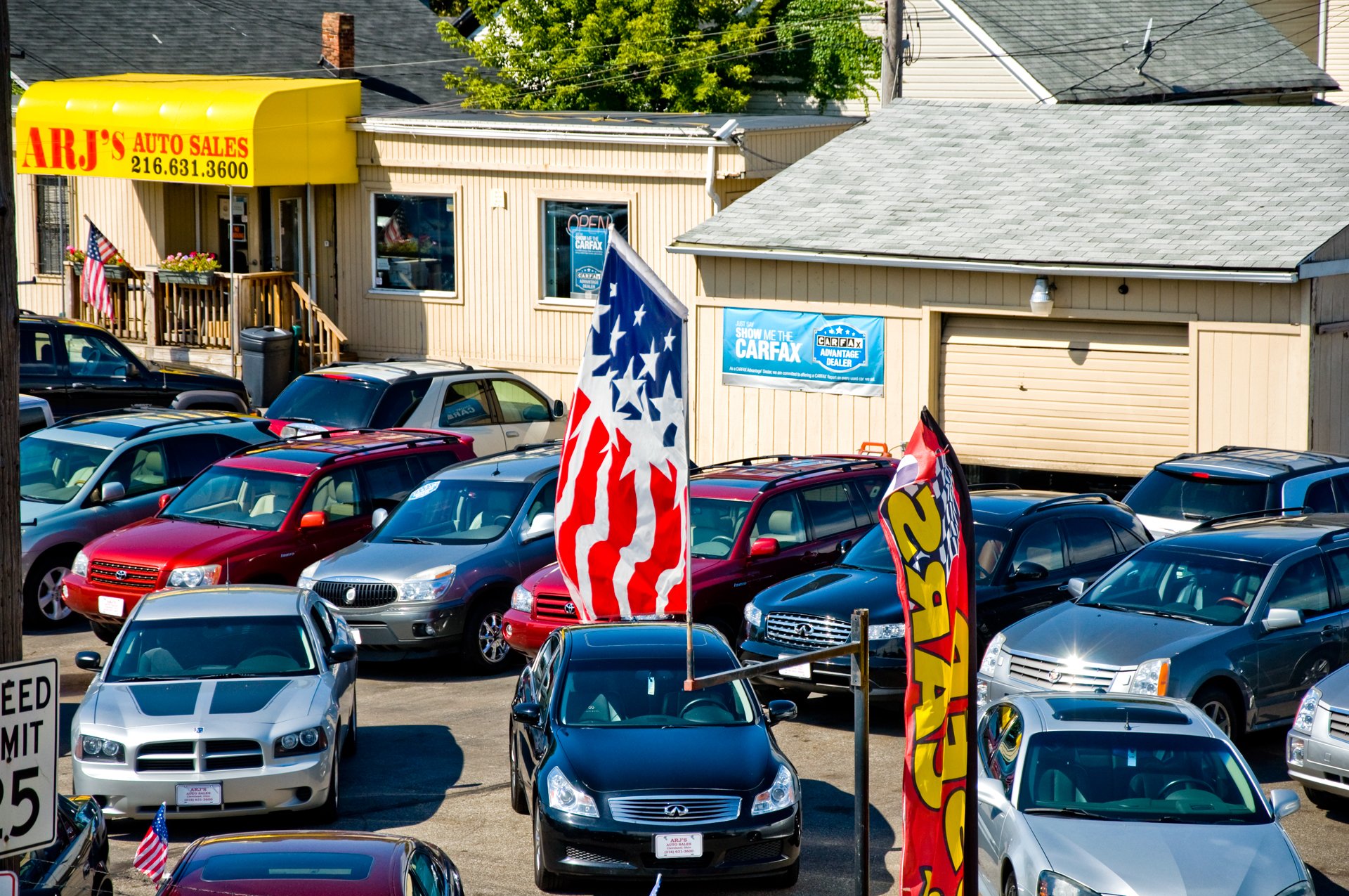 ARJ's Auto Sales in Cleveland, OH 44102