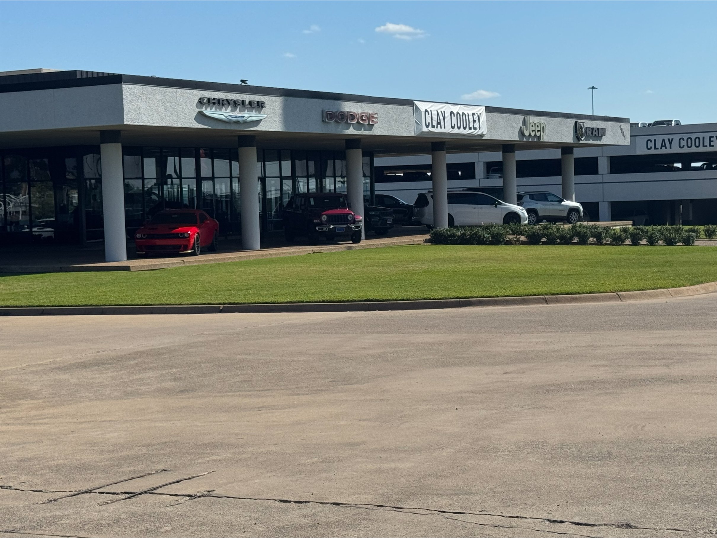 CLAY COOLEY CHRYSLER DODGE JEEP RAM ARLINGTON in Arlington, TX 76011