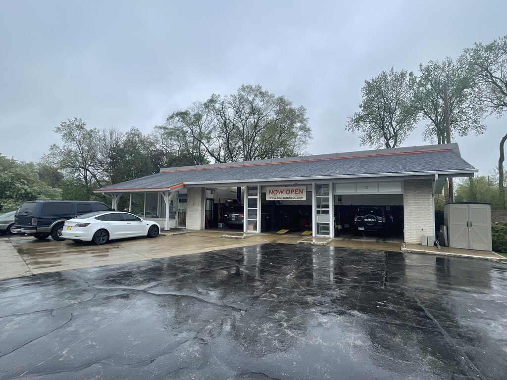 Real Autohaus Automotive - Rolling Meadows | Rolling Meadows, IL 60008
