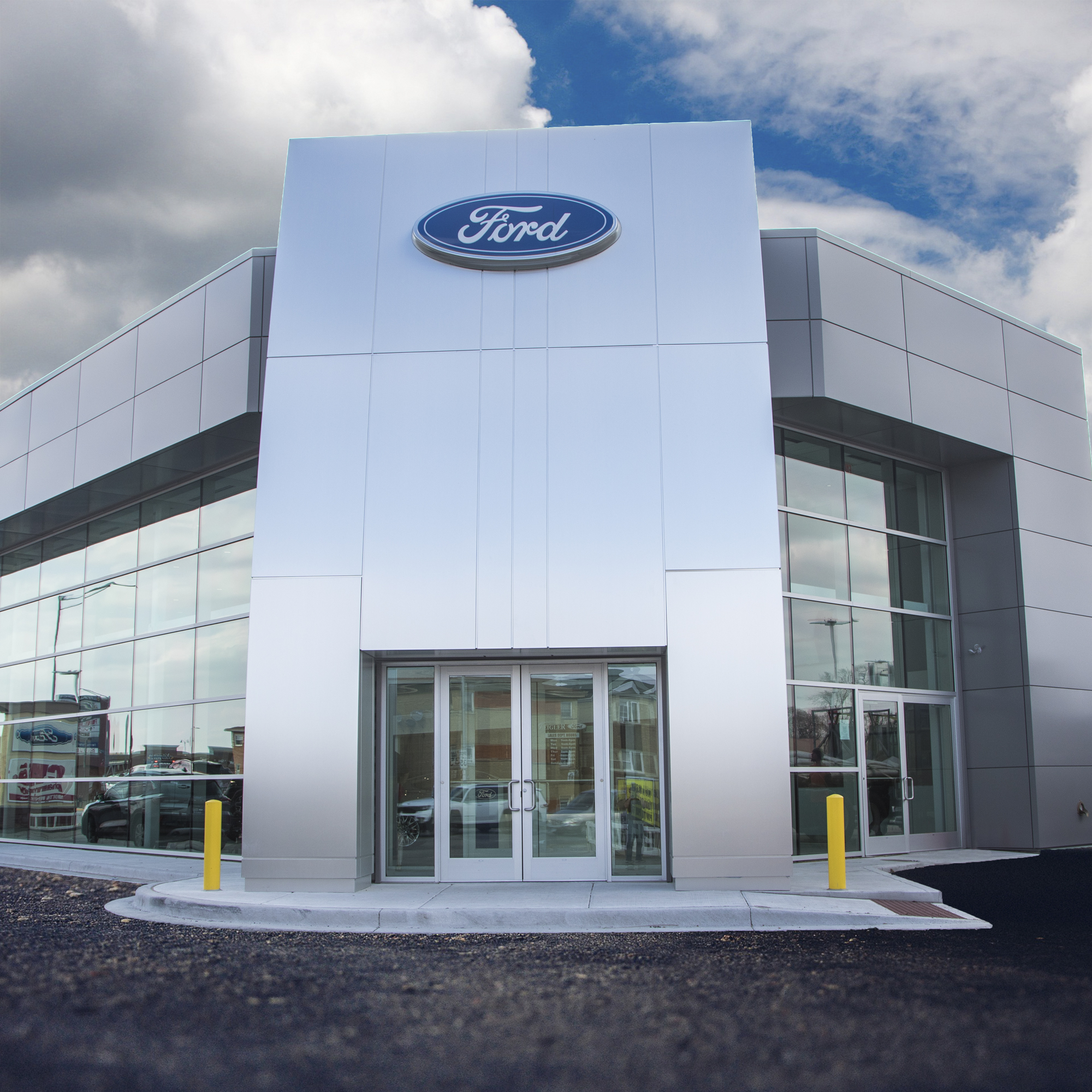 Zeigler Ford North Riverside in Riverside, IL 60546