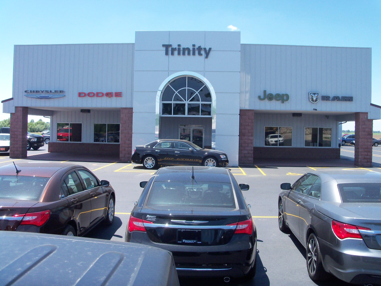 Trinity Dodge Inc in Taylorville, IL 62568