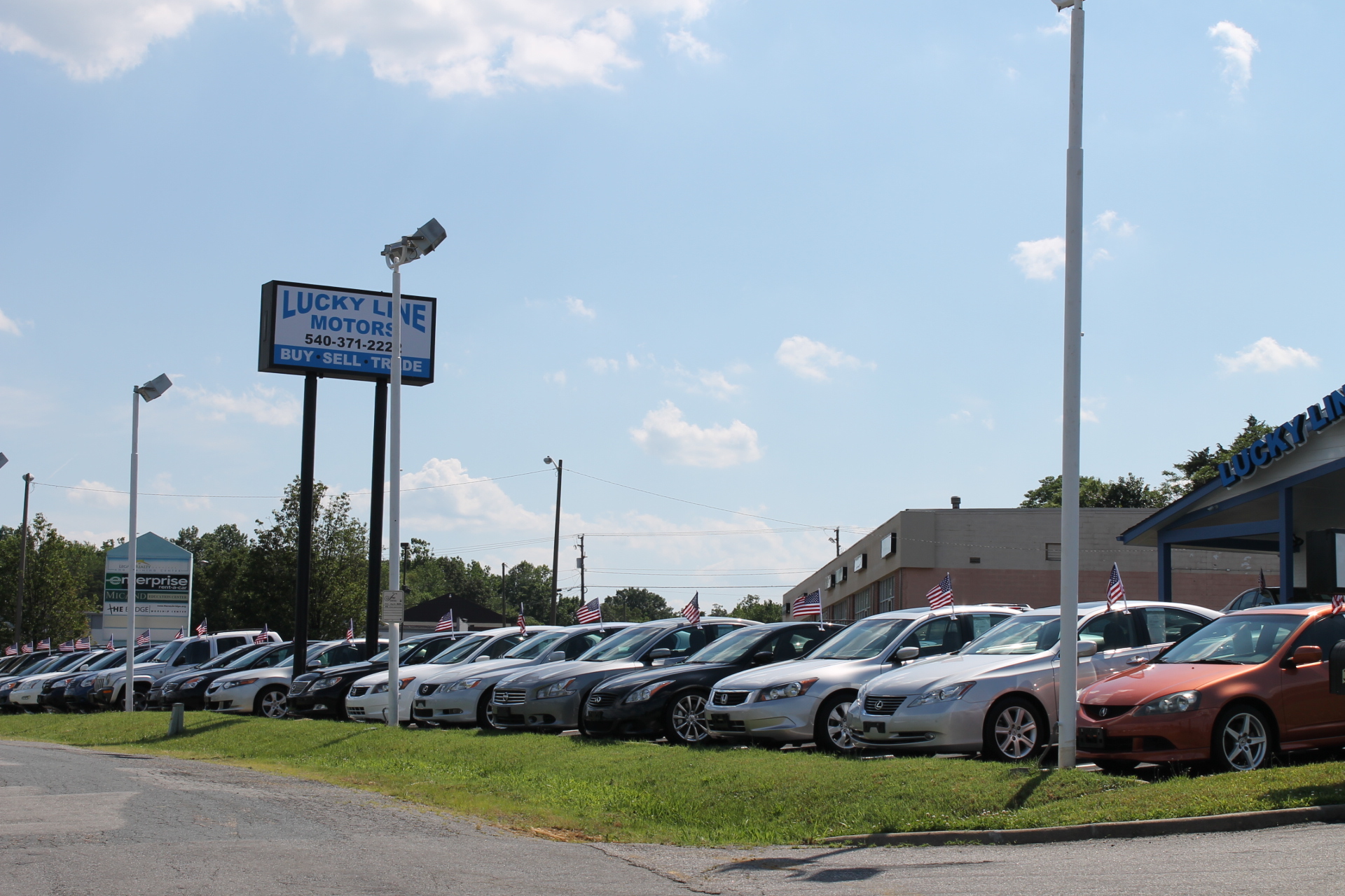 Lucky Line Motors in Fredericksburg, VA 22408