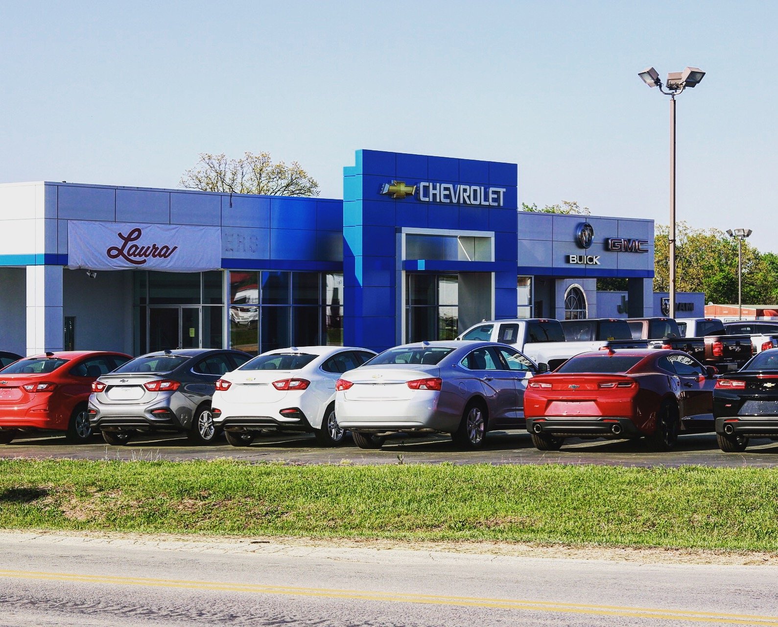 Laura Chevrolet Buick GMC of Sullivan in St. Clair, MO 63077