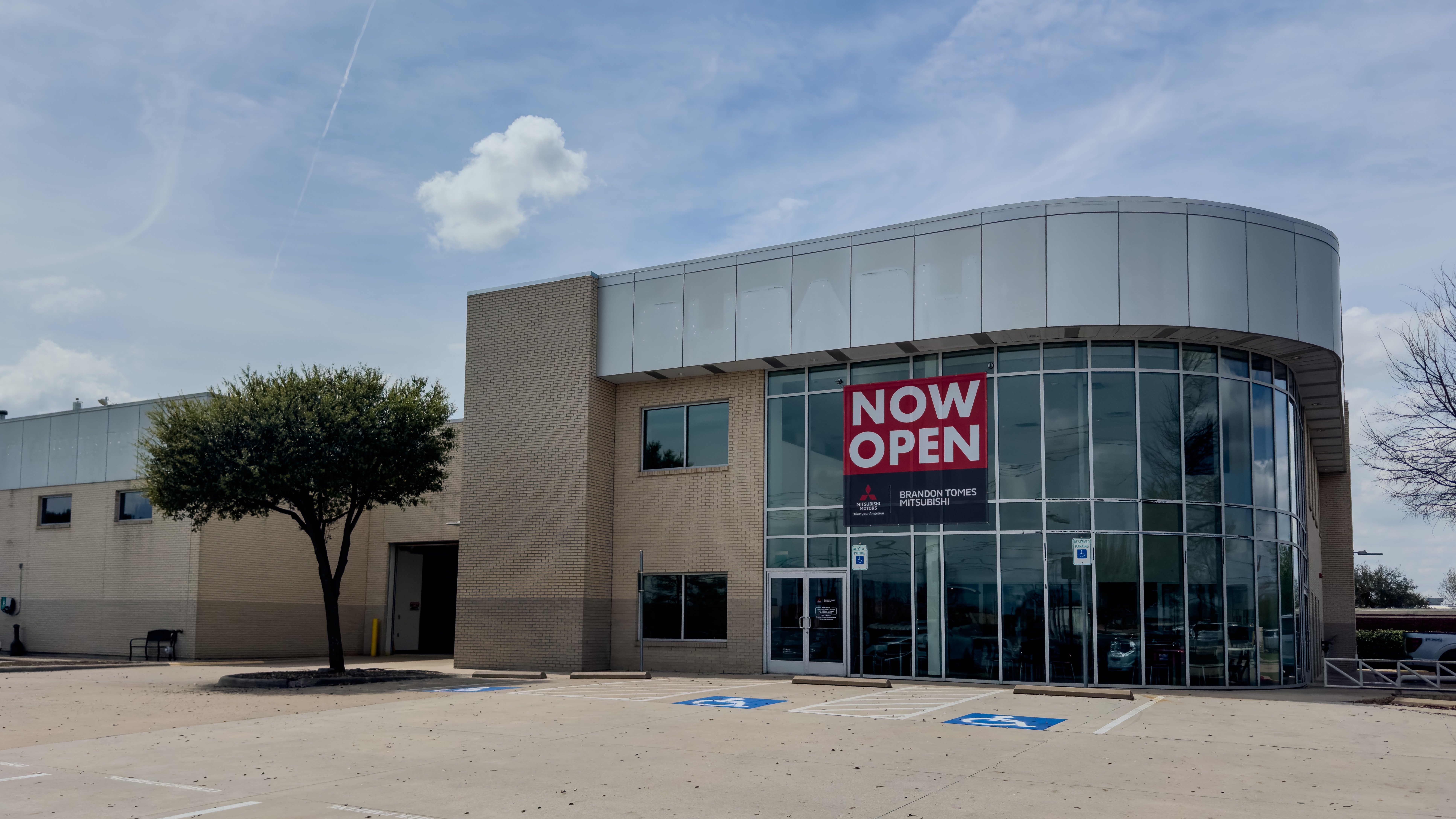 Brandon Tomes Mitsubishi in McKinney, TX 75070