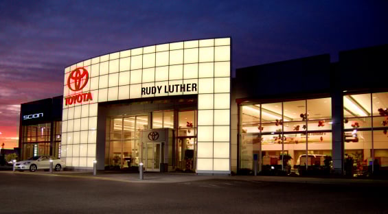 Rudy Luther Toyota in Golden Valley, MN 55426
