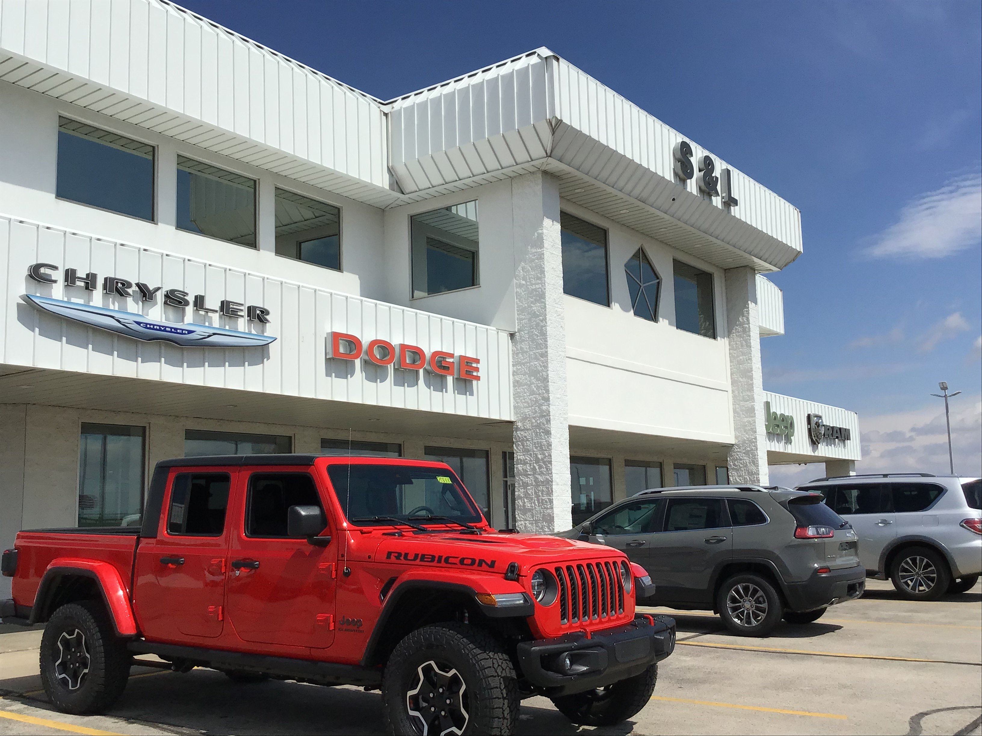 S & L Motors in Pulaski, WI 54162