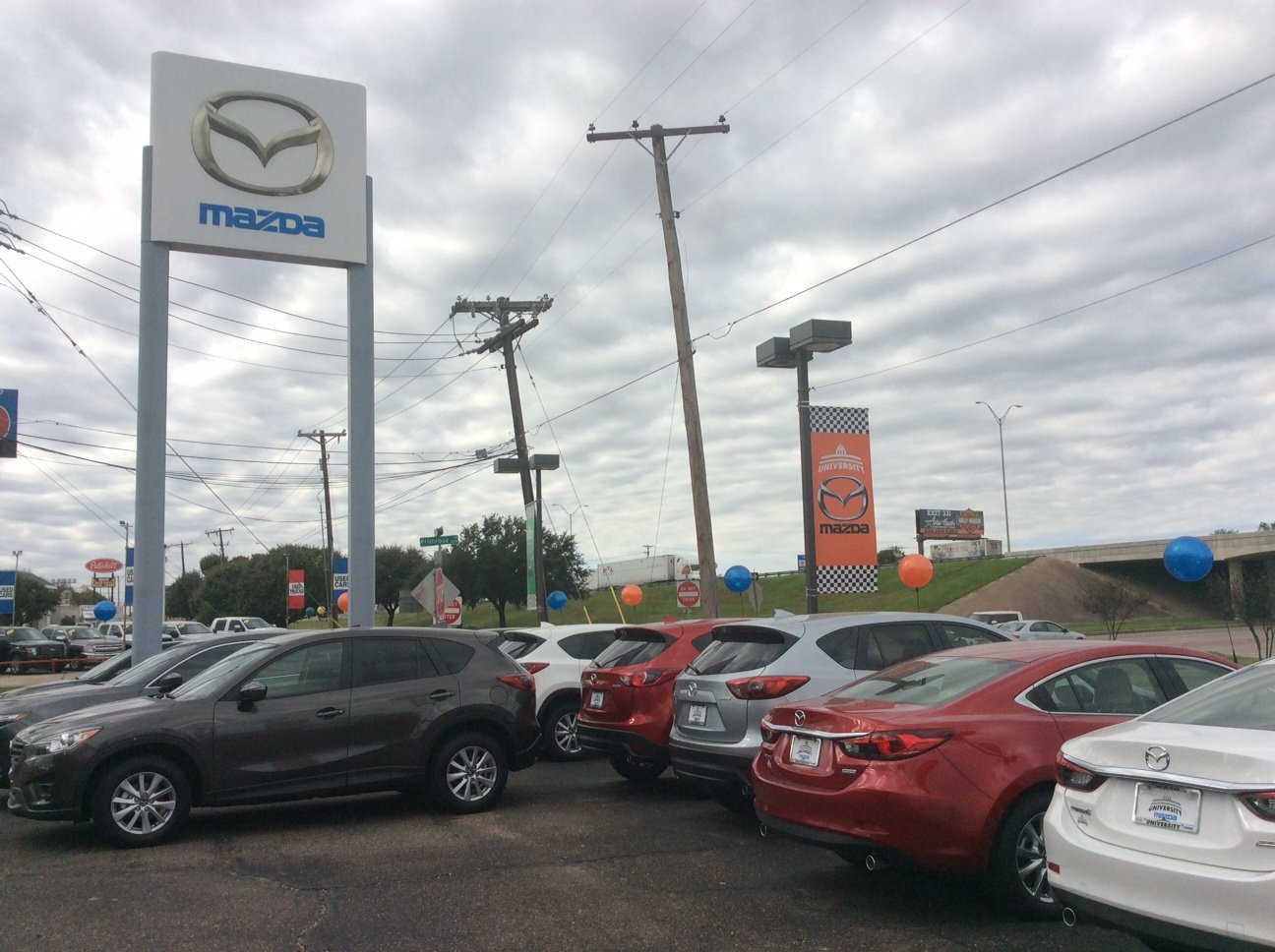 University Mazda Kia in Waco, TX 76706