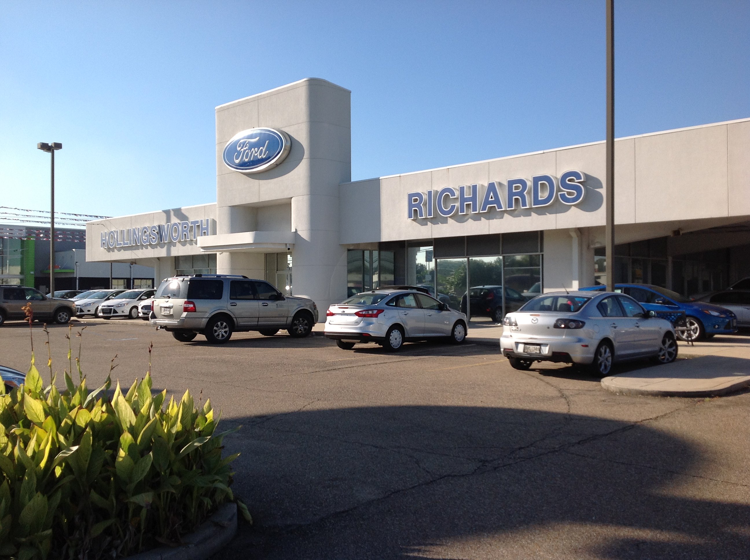 Hollingsworth Richards Ford in Baton Rouge, LA 70806