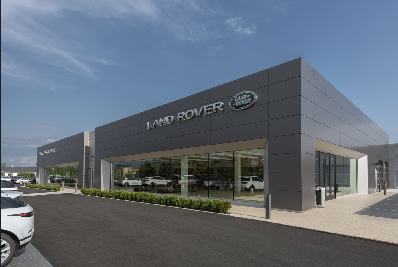Jaguar Land Rover Hinsdale in Hinsdale, IL 60521