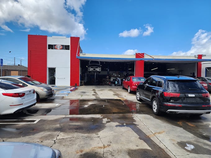 G & J Auto Repair Shop | Bellflower, CA 90706