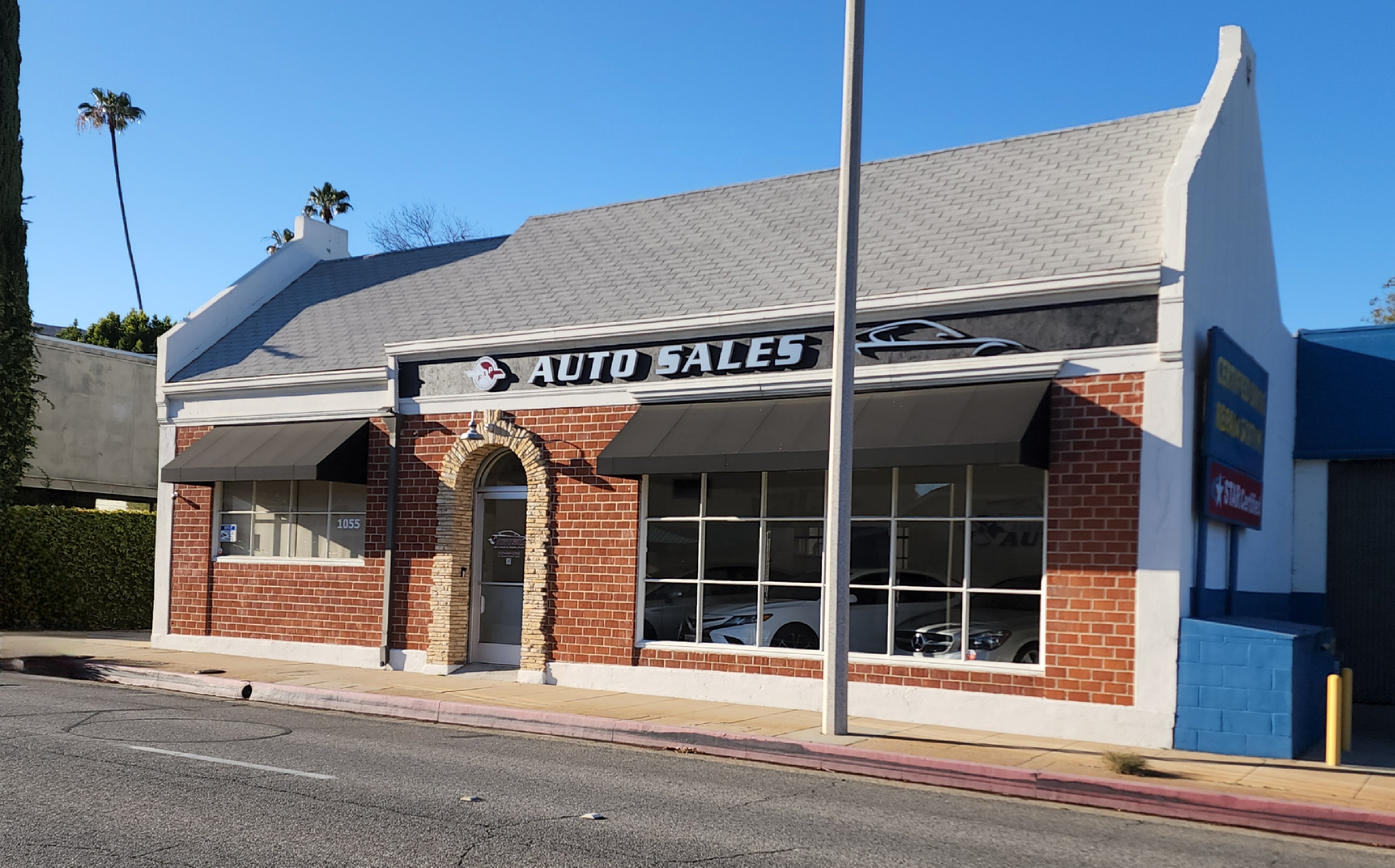 Fremont & Purdon Auto Sales in Los Angeles, CA 90045