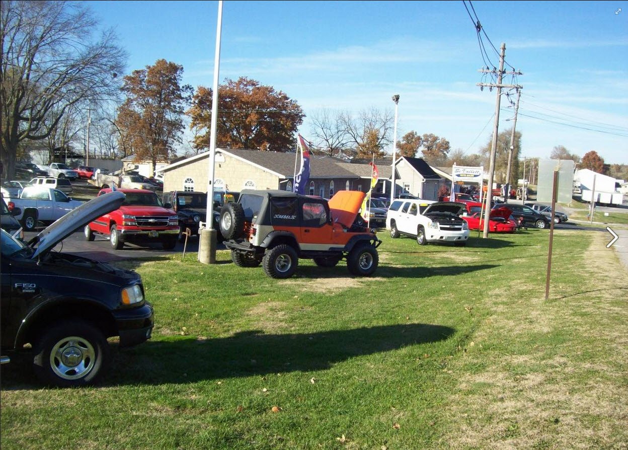 SI Vallett Auto Sales in Nashville, IL 62263