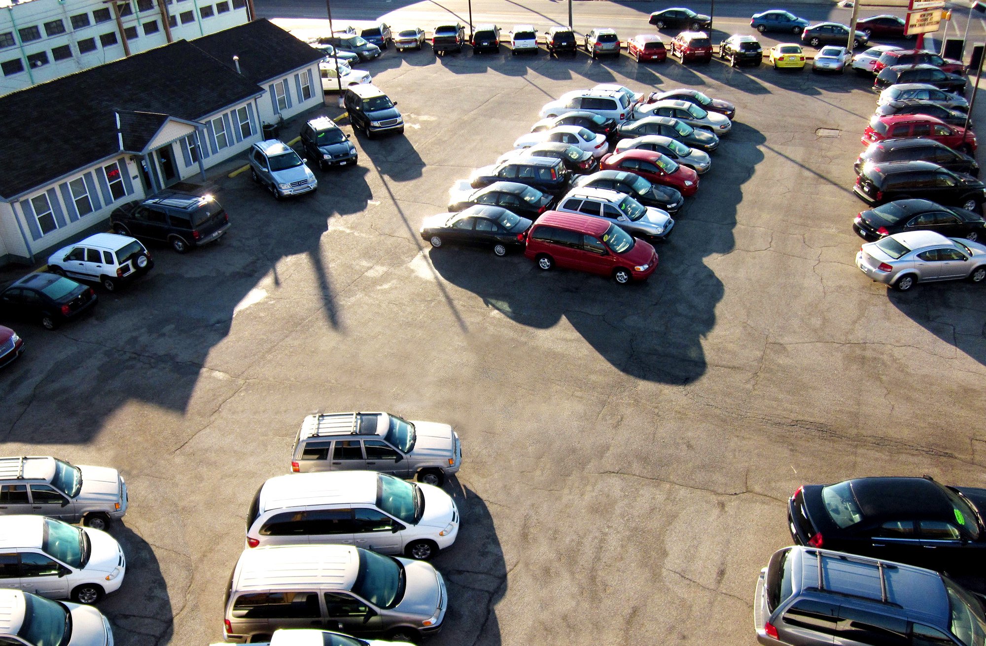 Omari Auto Sales in South Bend, IN 46613