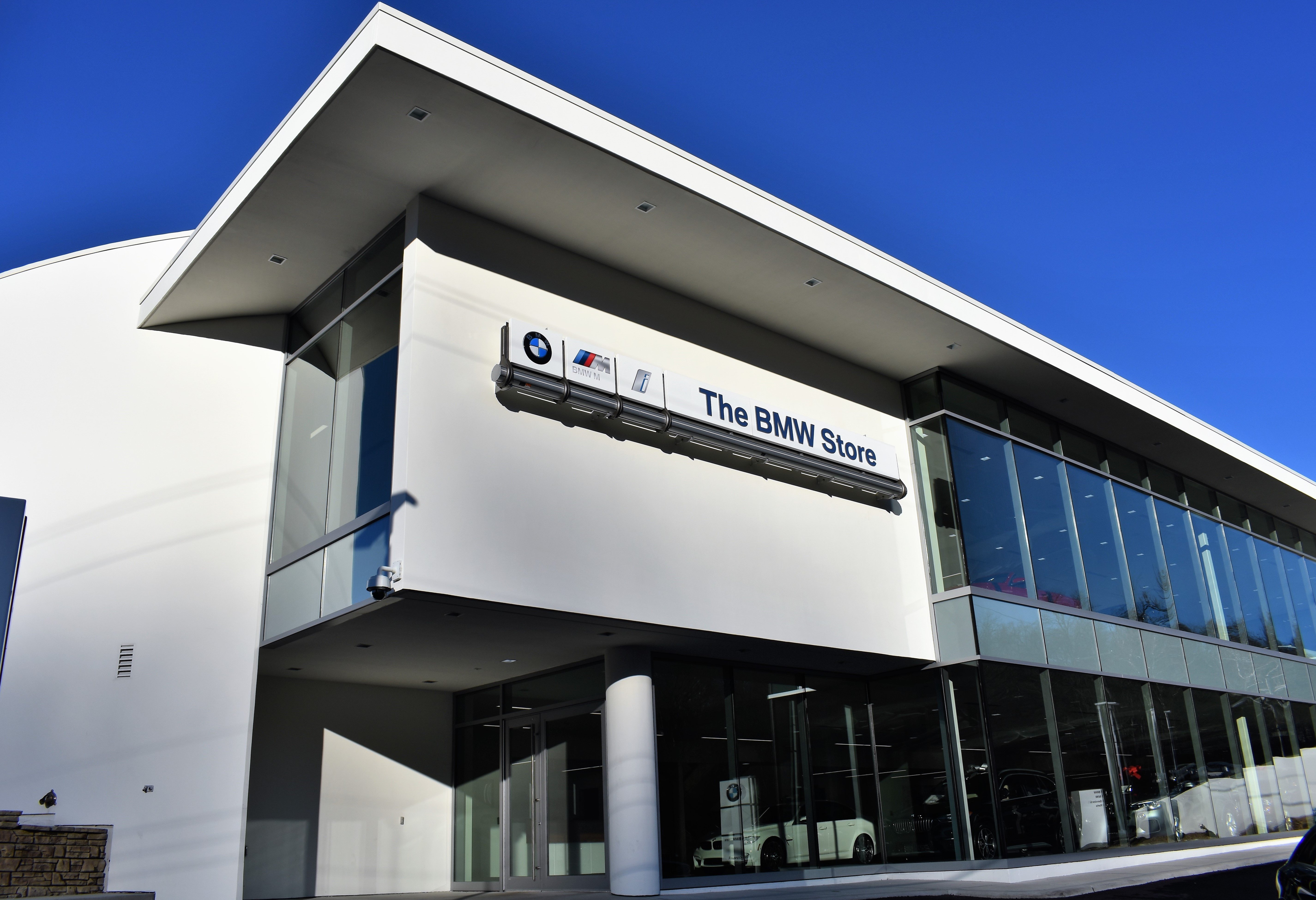 The BMW Store in Cincinnati, OH 45227