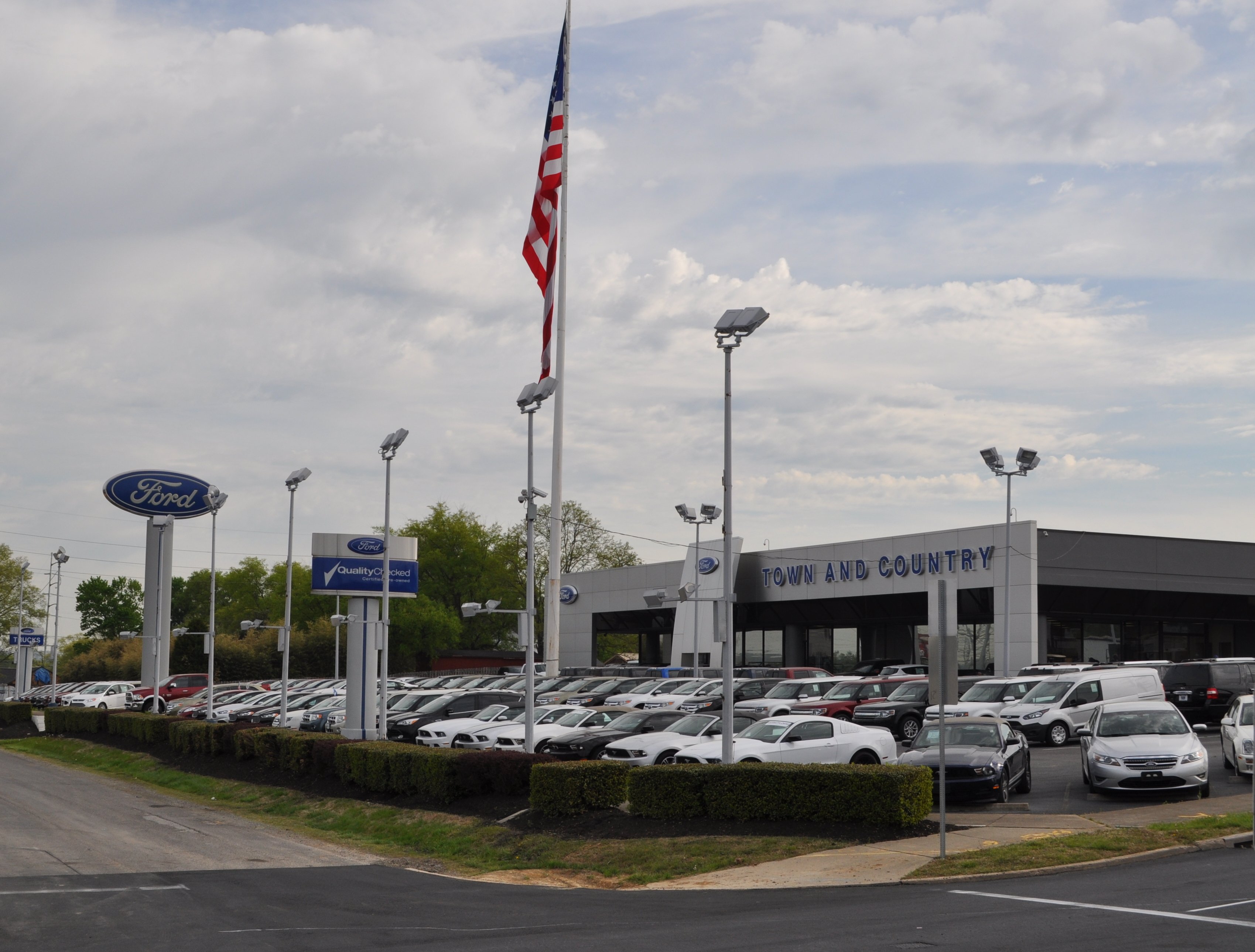 Town & Country Ford of Nashville in Madison, TN 37115