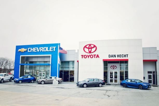 Dan Hecht Chevrolet Toyota in Effingham, IL 62401