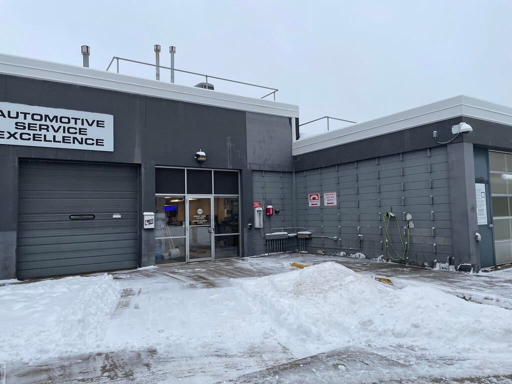 Golden Valley Automotive | Golden Valley, MN 55426