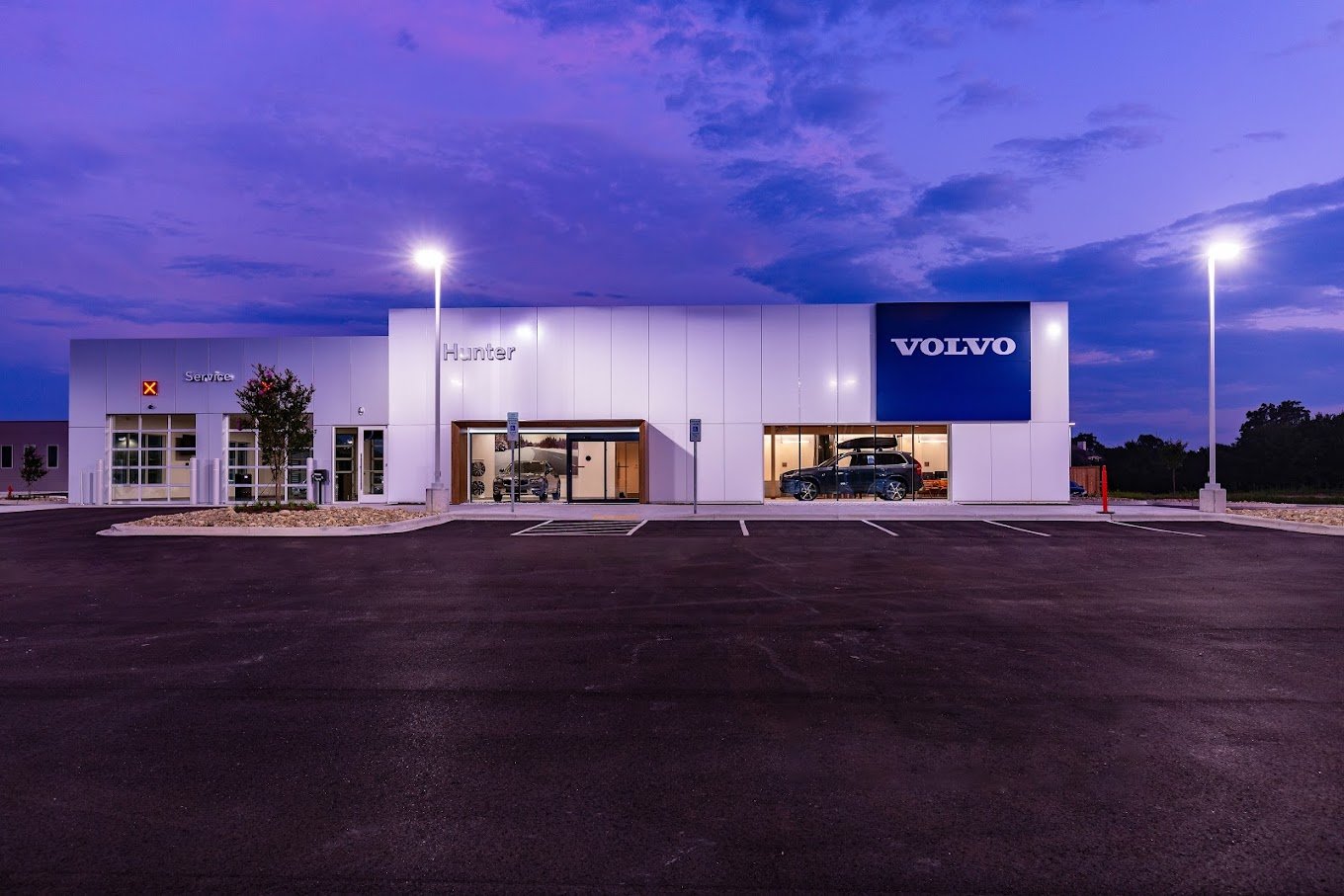 Hunter Volvo Cars Asheville in Fletcher, NC 28732