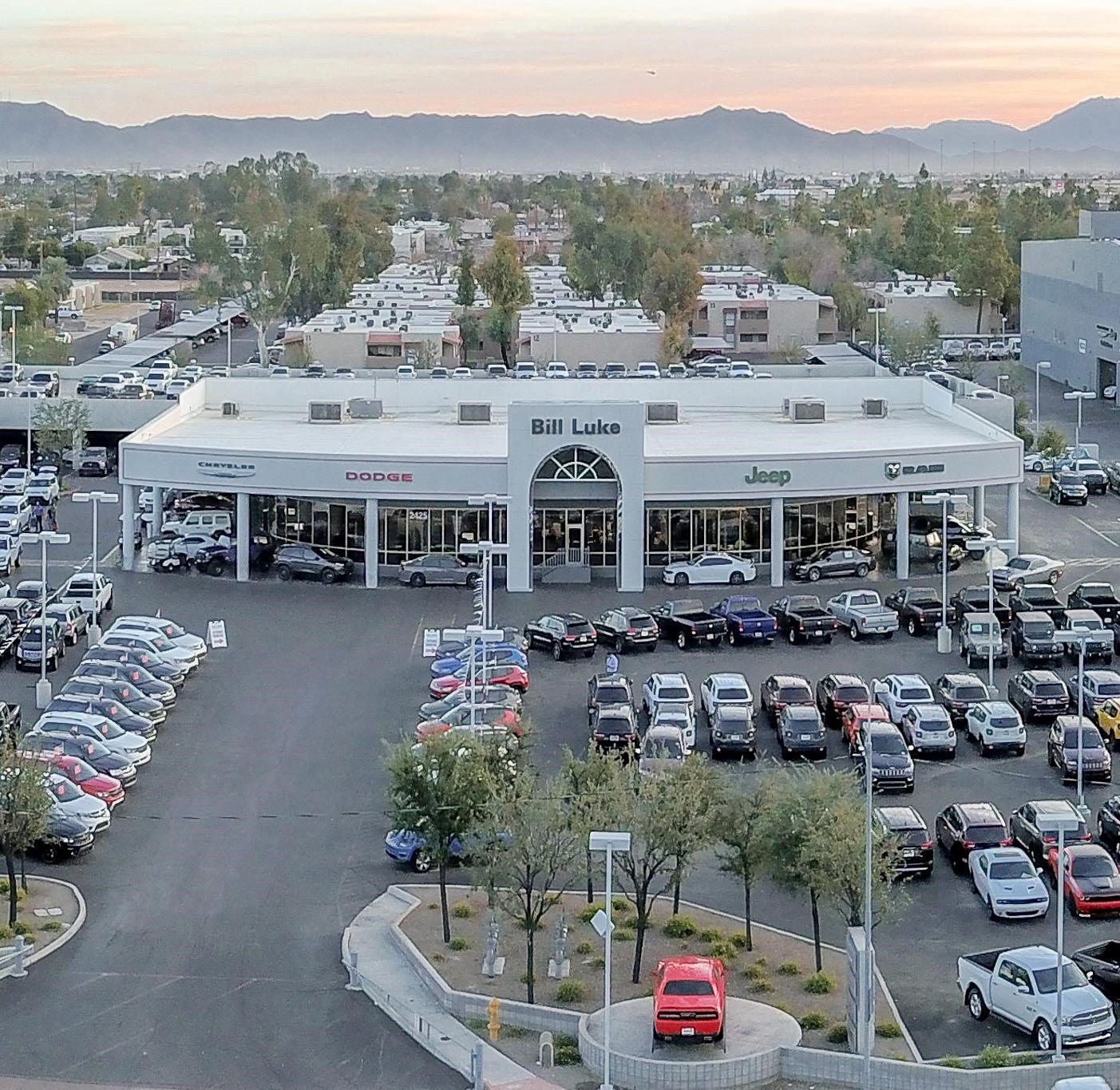Bill Luke Chrysler Jeep Dodge RAM in Phoenix, AZ 85015