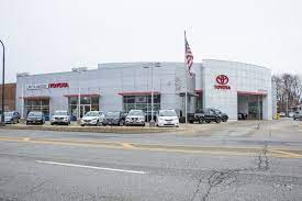 Toyota of Lincolnwood in Lincolnwood, IL 60712