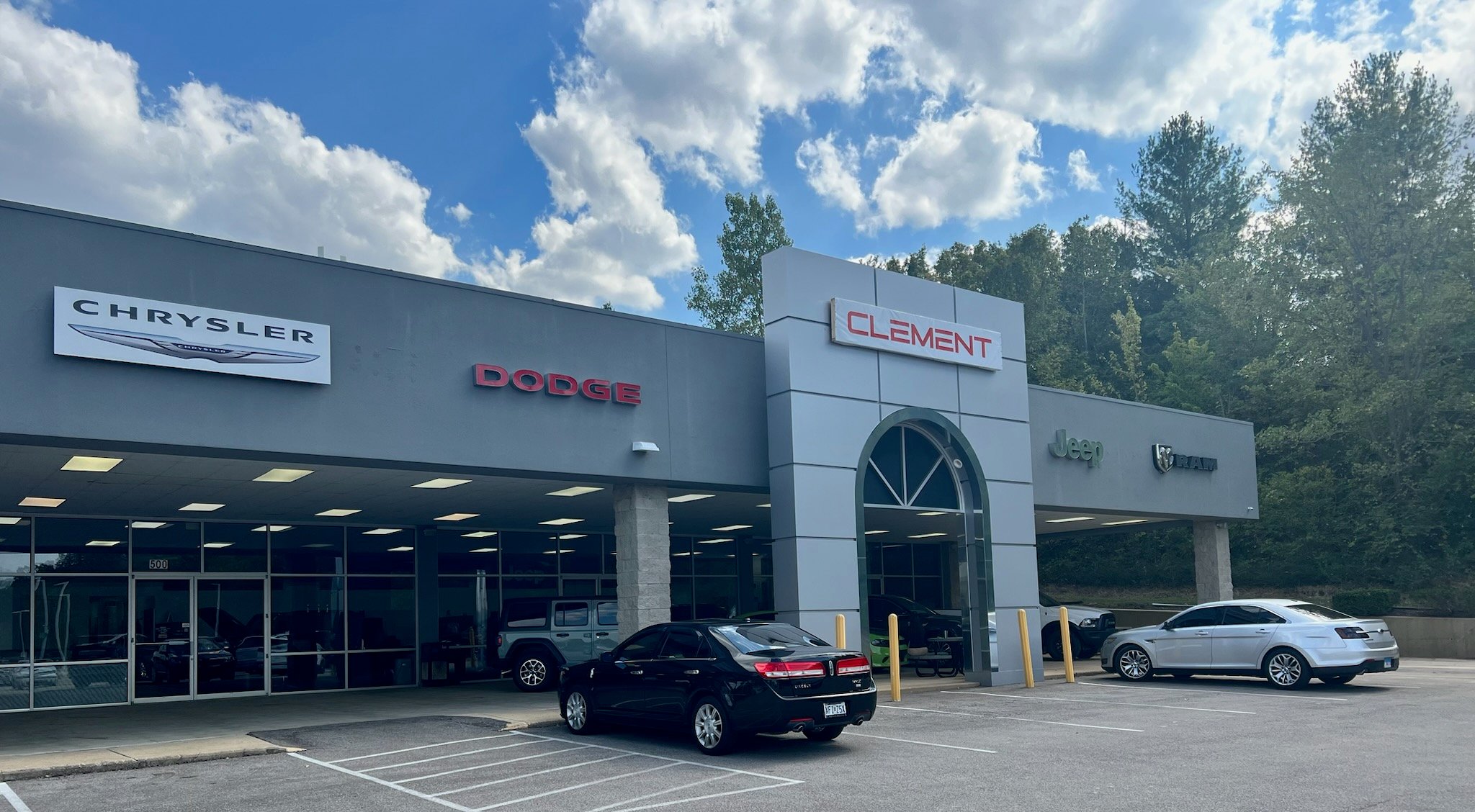 Clement Chrysler Dodge Jeep Ram Columbia in Columbia, IL 62236