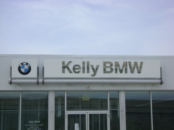 Kelly BMW in Columbus, OH 43230