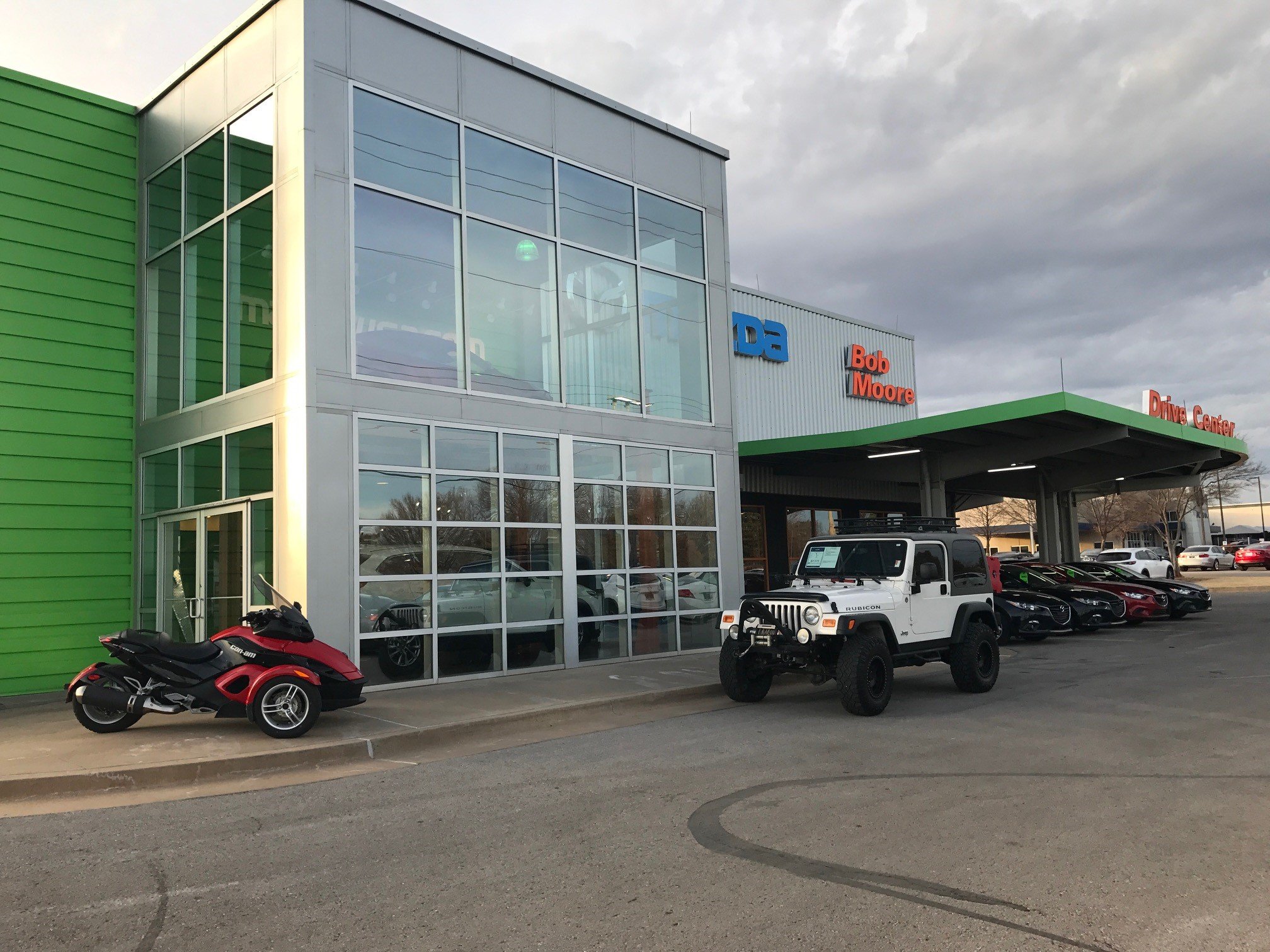 Bob Moore Mazda in Oklahoma, OK 73131