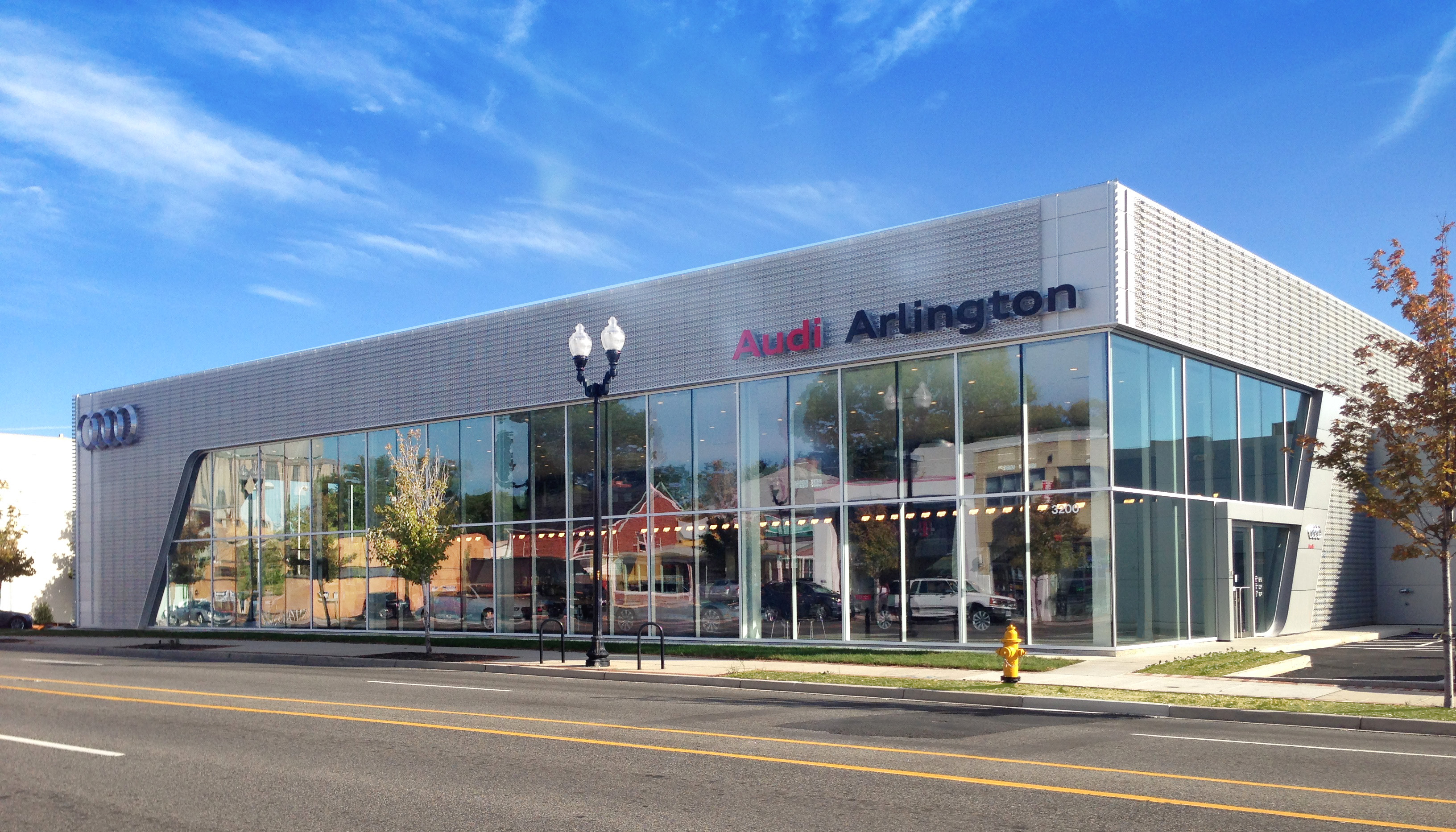 Audi Arlington in Arlington, VA 22204