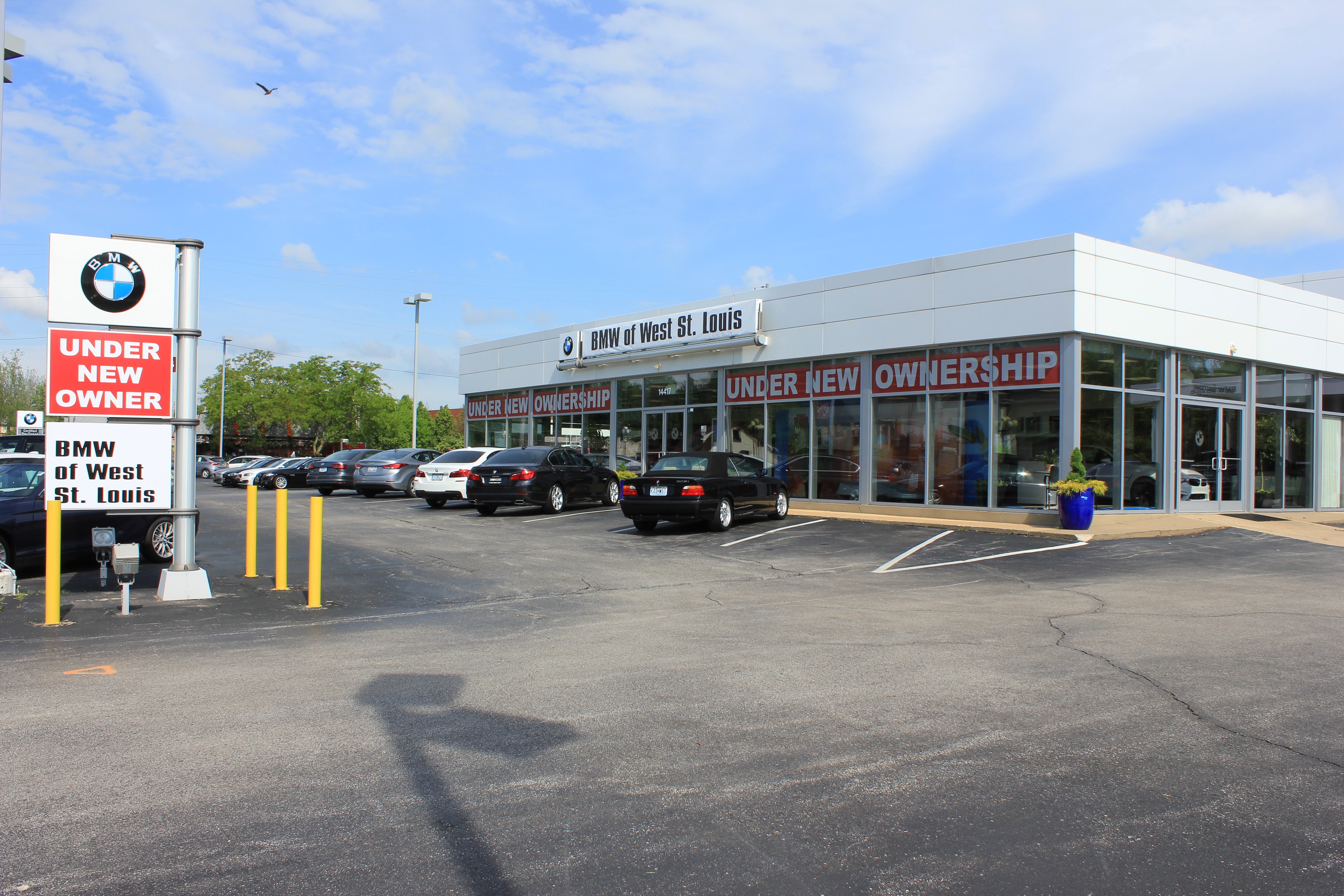 BMW of West St. Louis in Ballwin, MO 63011
