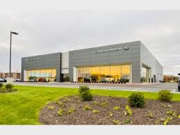 Jaguar Land Rover Chesterfield in Chesterfield, MO 63005