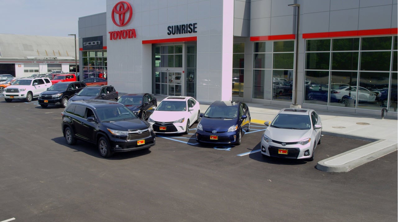 Sunrise Toyota in Oakdale, NY 11769
