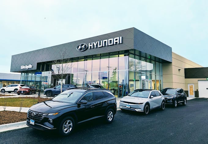 Happy Hyundai Of Libertyville in Libertyville, IL 60048