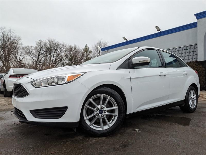 2015 Ford Focus SE Sedan FWD SEDAN 4-DR for Sale