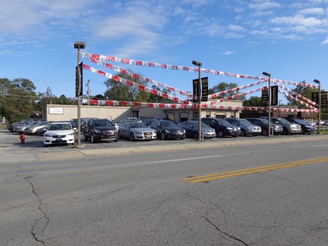 Mr. C's Auto Mart in Midlothian, IL 60445
