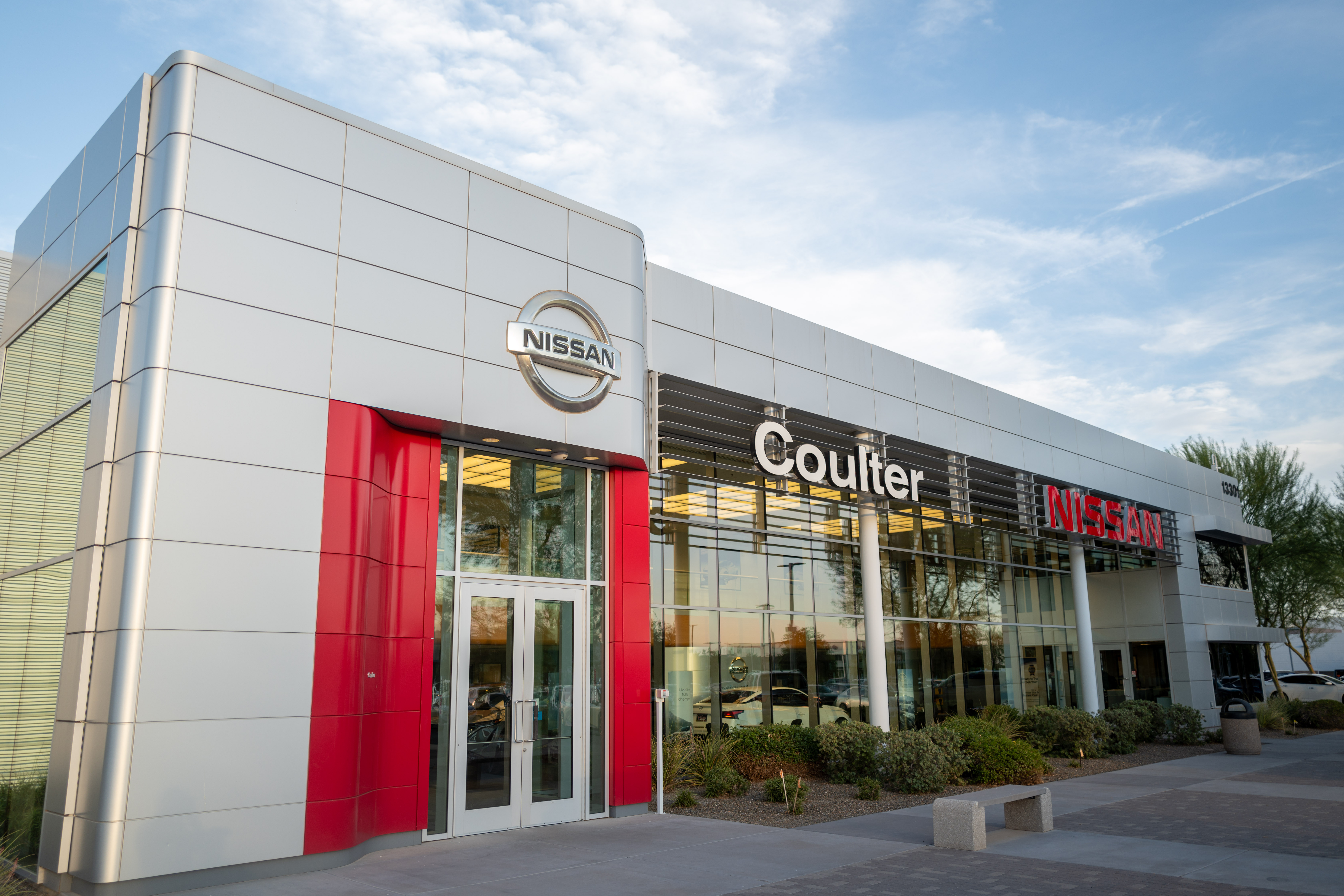 Coulter Nissan in Surprise, AZ 85388