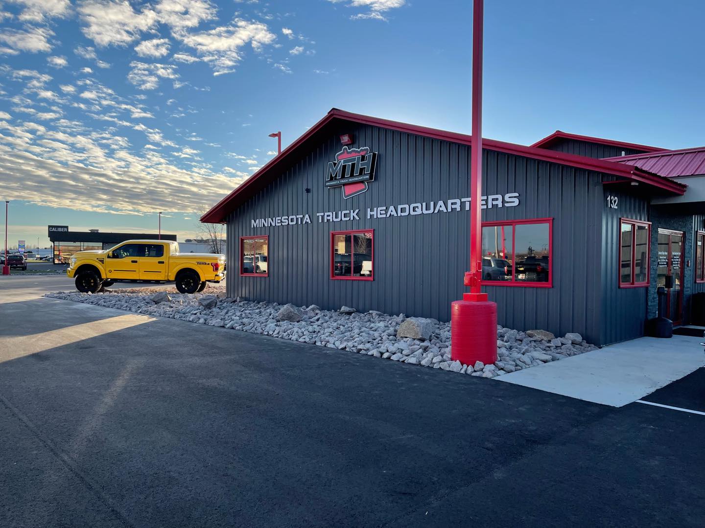 Minnesota Truck Headquarters of Forest Lake in Forest Lake, MN 55025