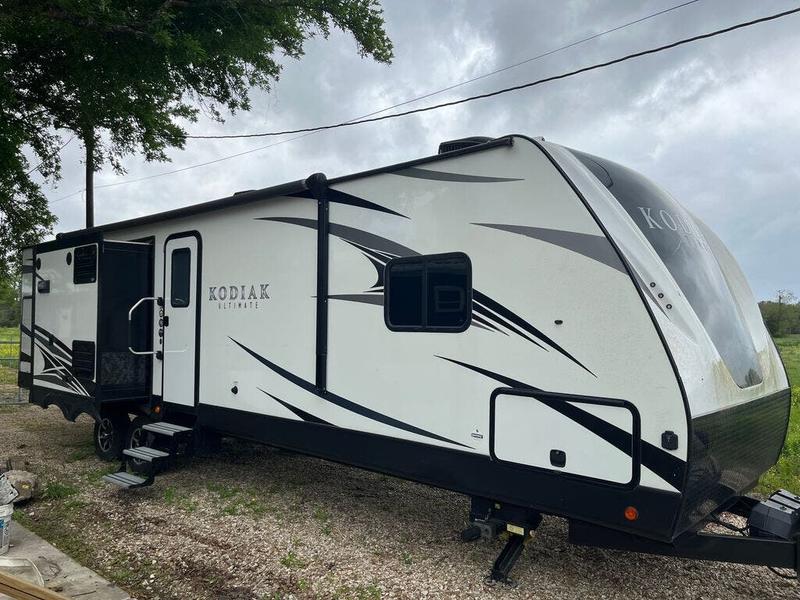 2018 Dutchmen Kodiak Ultimate 330BHSL for Sale