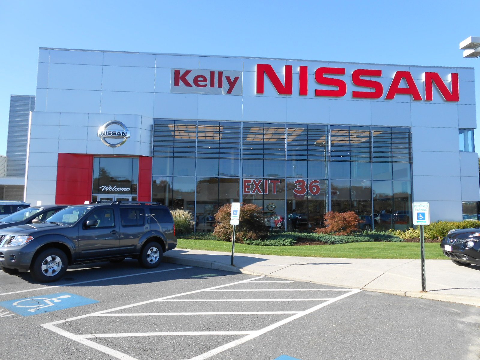 Kelly Nissan of Woburn in Woburn, MA 01801